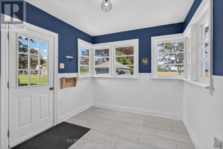 981 HIGHWAY 7, Kawartha Lakes (Oakwood), Ontario, K0M2M0