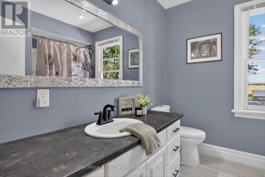 981 HIGHWAY 7 Kawartha Lakes (Oakwood) Ontario photo 23