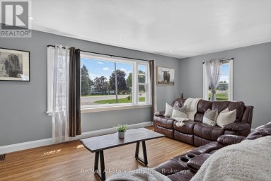 981 HIGHWAY 7 Kawartha Lakes (Oakwood) Ontario photo 7