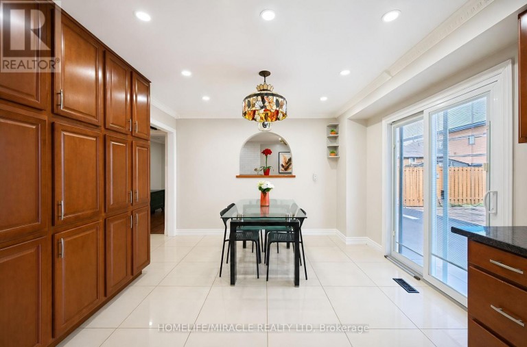 8173 MARTIN GROVE ROAD, Vaughan (West Woodbridge), Ontario, L4L3W9