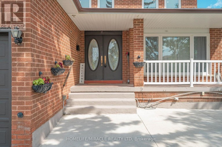 8173 MARTIN GROVE ROAD, Vaughan (West Woodbridge), Ontario, L4L3W9
