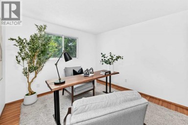 4408 Dalhart Road NW Calgary Alberta photo 25