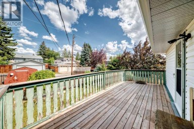 4408 Dalhart Road NW Calgary Alberta photo 33