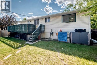 4408 Dalhart Road NW Calgary Alberta photo 39