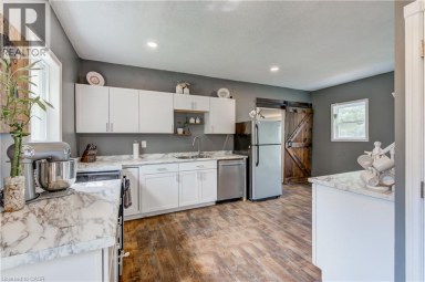 146 BENSON Street Ingersoll Ontario photo 20