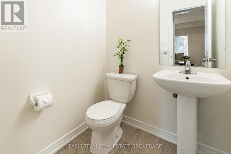 1284 HARRINGTON STREET, Innisfil (Lefroy), Ontario, L0L1W0