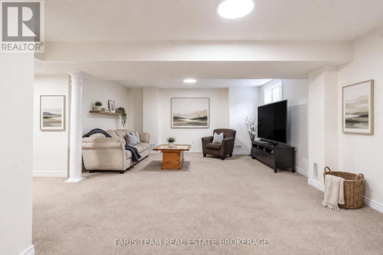 1284 HARRINGTON STREET, Innisfil (Lefroy), Ontario, L0L1W0