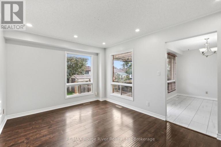 UPPER - 95 B CONCESSION STREET E, Clarington (Bowmanville), Ontario, L1C4R8