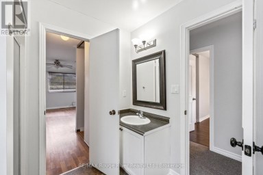 UPPER - 95 B CONCESSION STREET E Clarington (Bowmanville) Ontario photo 18