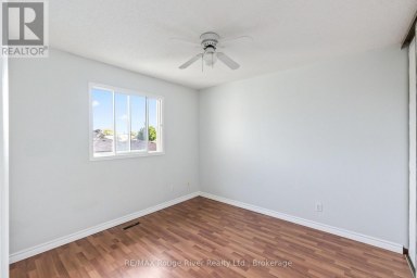 UPPER - 95 B CONCESSION STREET E Clarington (Bowmanville) Ontario photo 23