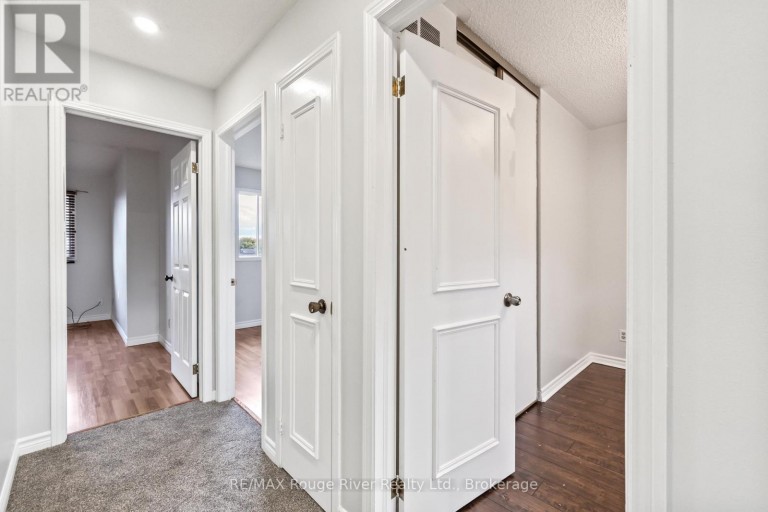 UPPER - 95 B CONCESSION STREET E, Clarington (Bowmanville), Ontario, L1C4R8
