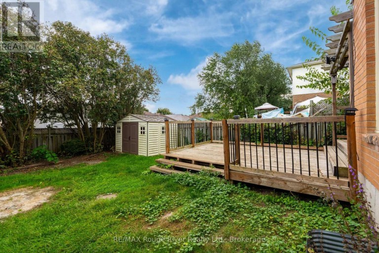 UPPER - 95 B CONCESSION STREET E, Clarington (Bowmanville), Ontario, L1C4R8