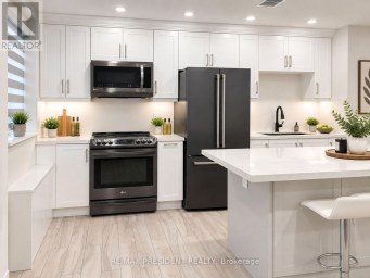 101 - 219 WILSON AVENUE Toronto (Bedford Park-Nortown) Ontario photo 2