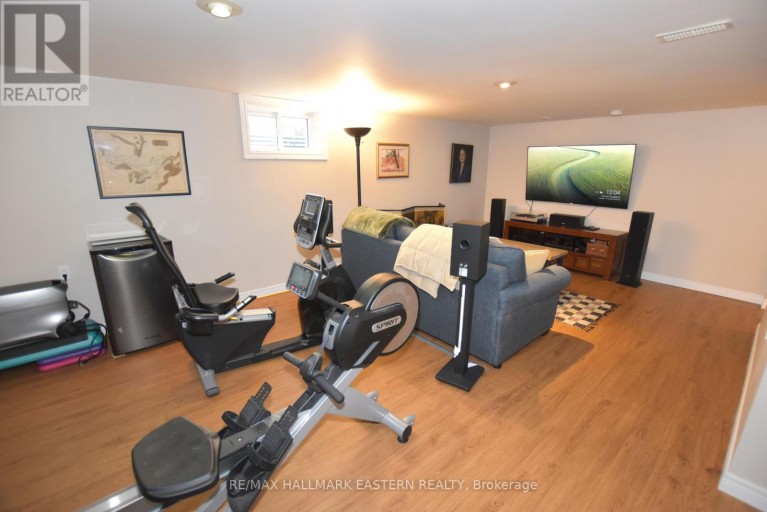 819 RISHOR CRESCENT, Peterborough (Northcrest Ward 5), Ontario, K9H5C8