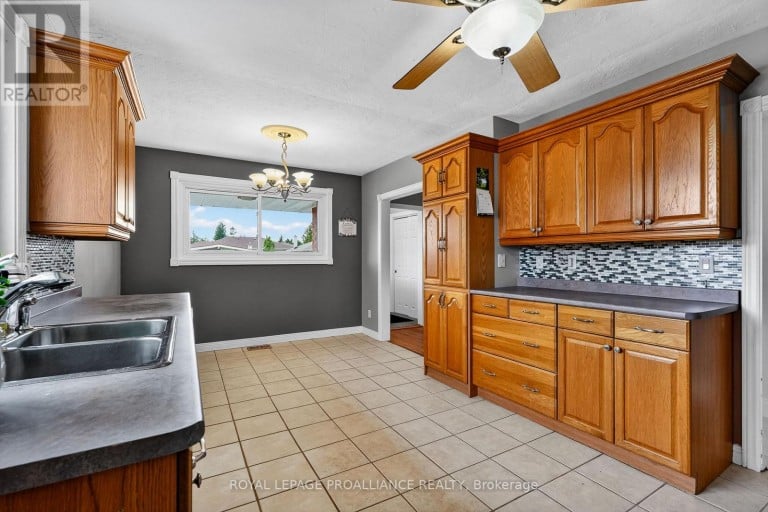 15 GEARIN STREET, Quinte West (Trenton Ward), Ontario, K8V3Y2
