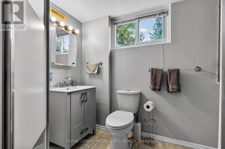 15 GEARIN STREET, Quinte West (Trenton Ward), Ontario, K8V3Y2