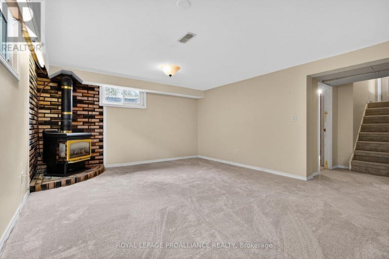 15 GEARIN STREET, Quinte West (Trenton Ward), Ontario, K8V3Y2