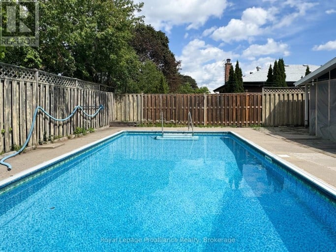 15 GEARIN STREET, Quinte West (Trenton Ward), Ontario, K8V3Y2