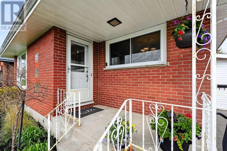 15 GEARIN STREET, Quinte West (Trenton Ward), Ontario, K8V3Y2