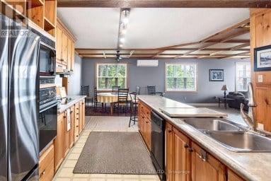 95 BOND STREET E Kawartha Lakes (Fenelon Falls) Ontario photo 16