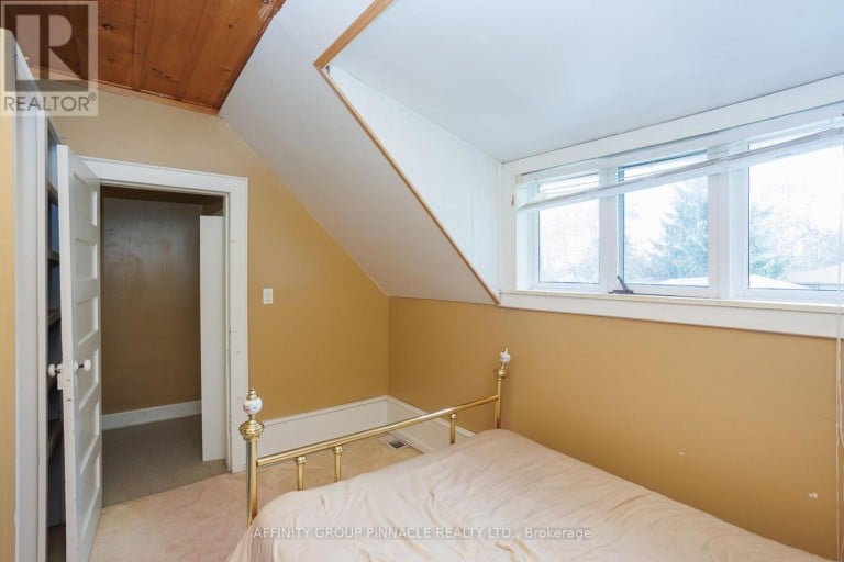 95 BOND STREET E, Kawartha Lakes (Fenelon Falls), Ontario, K0M1N0