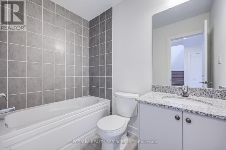 3 - 7 PHELPS LANE, Richmond Hill (Oak Ridges), Ontario, L4E1J4