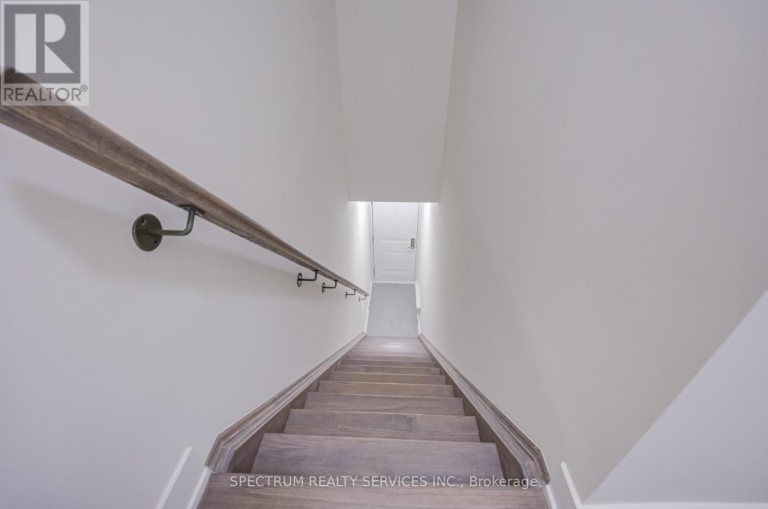 3 - 7 PHELPS LANE, Richmond Hill (Oak Ridges), Ontario, L4E1J4