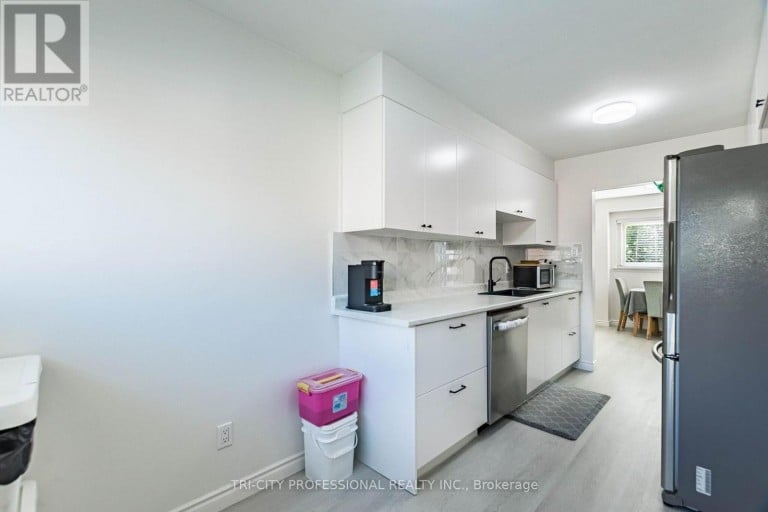 25 CRAIGLEIGH CRESCENT, Brampton (Avondale), Ontario, L6T2E3