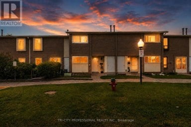 25 CRAIGLEIGH CRESCENT Brampton (Avondale) Ontario photo 2