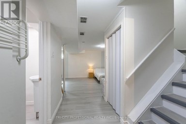 25 CRAIGLEIGH CRESCENT Brampton (Avondale) Ontario photo 36