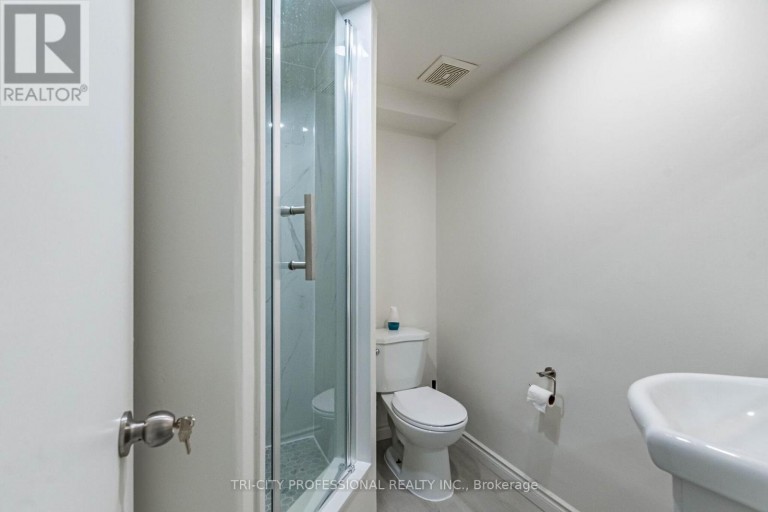 25 CRAIGLEIGH CRESCENT, Brampton (Avondale), Ontario, L6T2E3