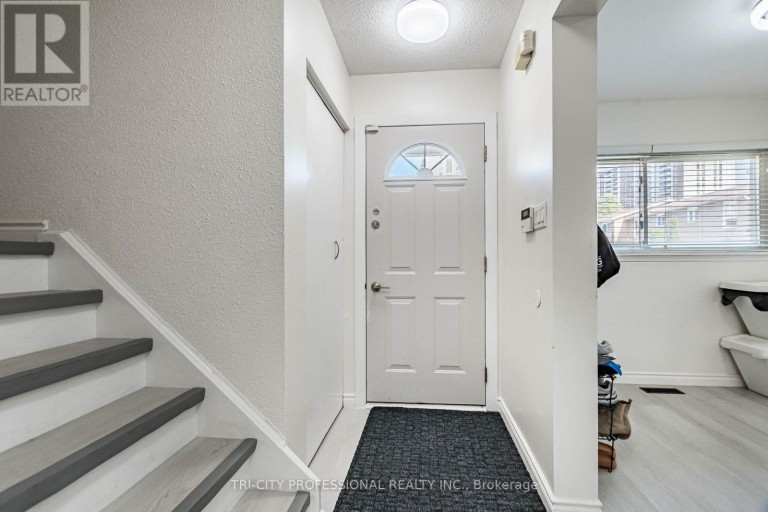 25 CRAIGLEIGH CRESCENT, Brampton (Avondale), Ontario, L6T2E3