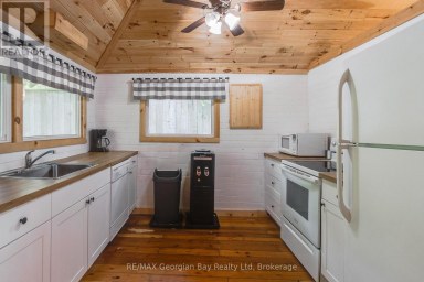 68 TINY BEACHES ROAD S Tiny Ontario photo 15