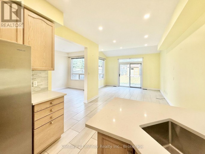1171 SPRINGBANK DRIVE, Oshawa (Pinecrest), Ontario, L1K2M9