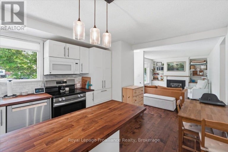 24 HARVEST CRESCENT, Belleville (Belleville Ward), Ontario, K8P4M3