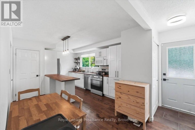 24 HARVEST CRESCENT, Belleville (Belleville Ward), Ontario, K8P4M3