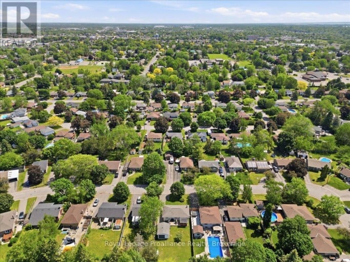 24 HARVEST CRESCENT, Belleville (Belleville Ward), Ontario, K8P4M3