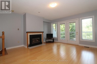 7 - 48 ONTARIO STREET S Lambton Shores (Grand Bend) Ontario photo 14