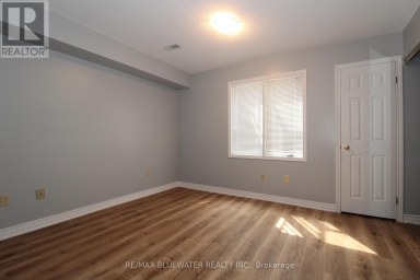 7 - 48 ONTARIO STREET S Lambton Shores (Grand Bend) Ontario photo 19