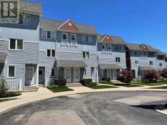 7 - 48 ONTARIO STREET S Lambton Shores (Grand Bend) Ontario photo 2