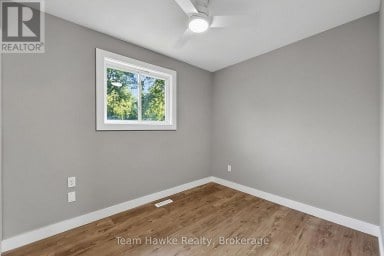 45 EASTON AVENUE Tay Ontario photo 16