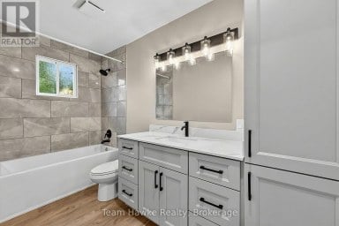 45 EASTON AVENUE Tay Ontario photo 17