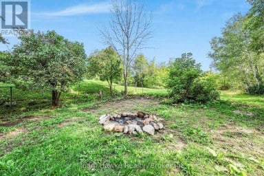 45 EASTON AVENUE Tay Ontario photo 27