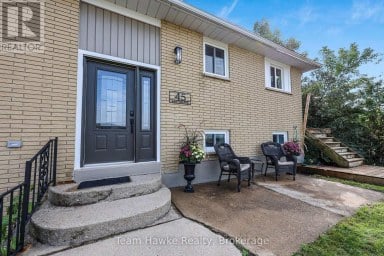 45 EASTON AVENUE Tay Ontario photo 3