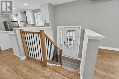 45 EASTON AVENUE Tay Ontario photo 4