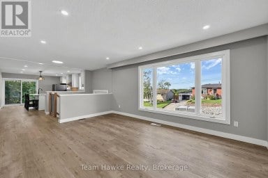 45 EASTON AVENUE Tay Ontario photo 6