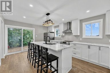45 EASTON AVENUE Tay Ontario photo 7