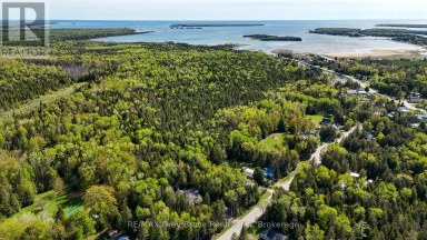 UNIT 6 STOKES BAY ROAD Northern Bruce Peninsula Ontario photo 3