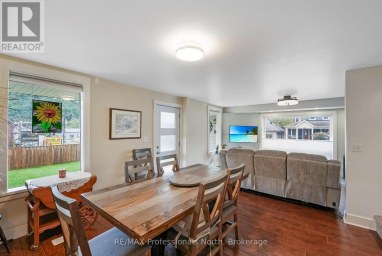 33 MAPLE AVENUE Dysart et al (Dysart) Ontario photo 14