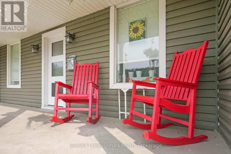 33 MAPLE AVENUE, Dysart et al (Dysart), Ontario, K0M1S0